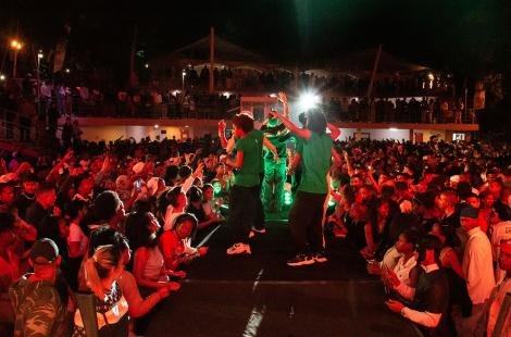 Noche Belgastar con Yomil en La Tropial 