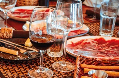 Cata-capacitación de portafolio vinos en Fuego Lento
